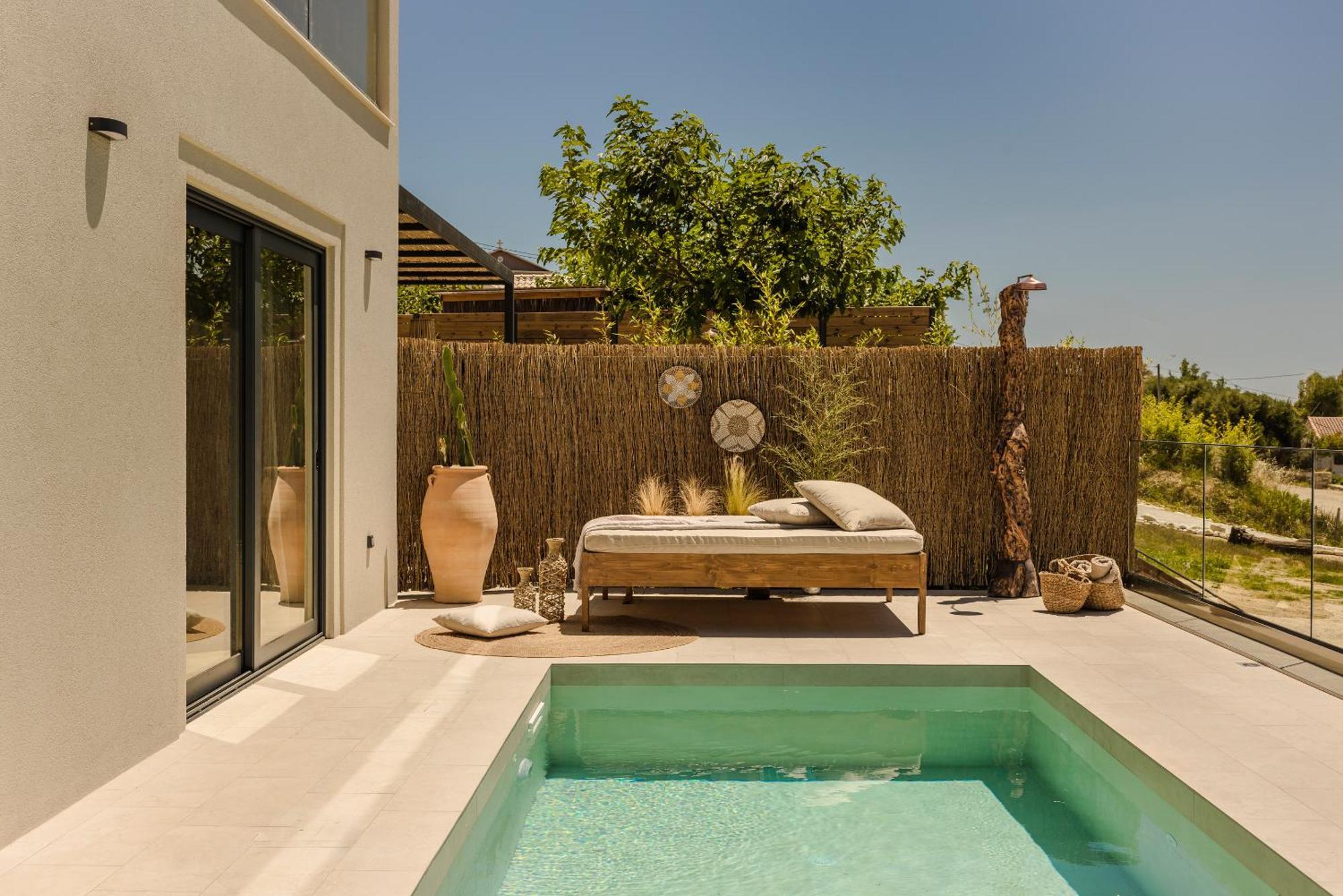 Hilaritas Luxury Suites Sea View, Private Pool & Jacuzzi Paradise Ratzaklíon Zewnętrze zdjęcie