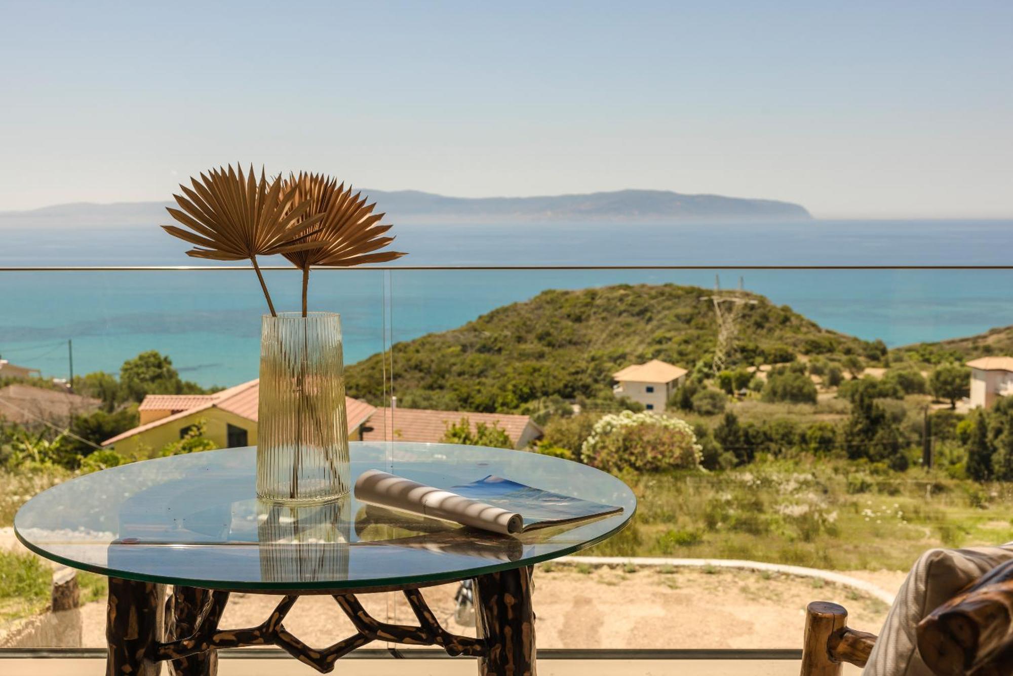 Hilaritas Luxury Suites Sea View, Private Pool & Jacuzzi Paradise Ratzaklíon Zewnętrze zdjęcie