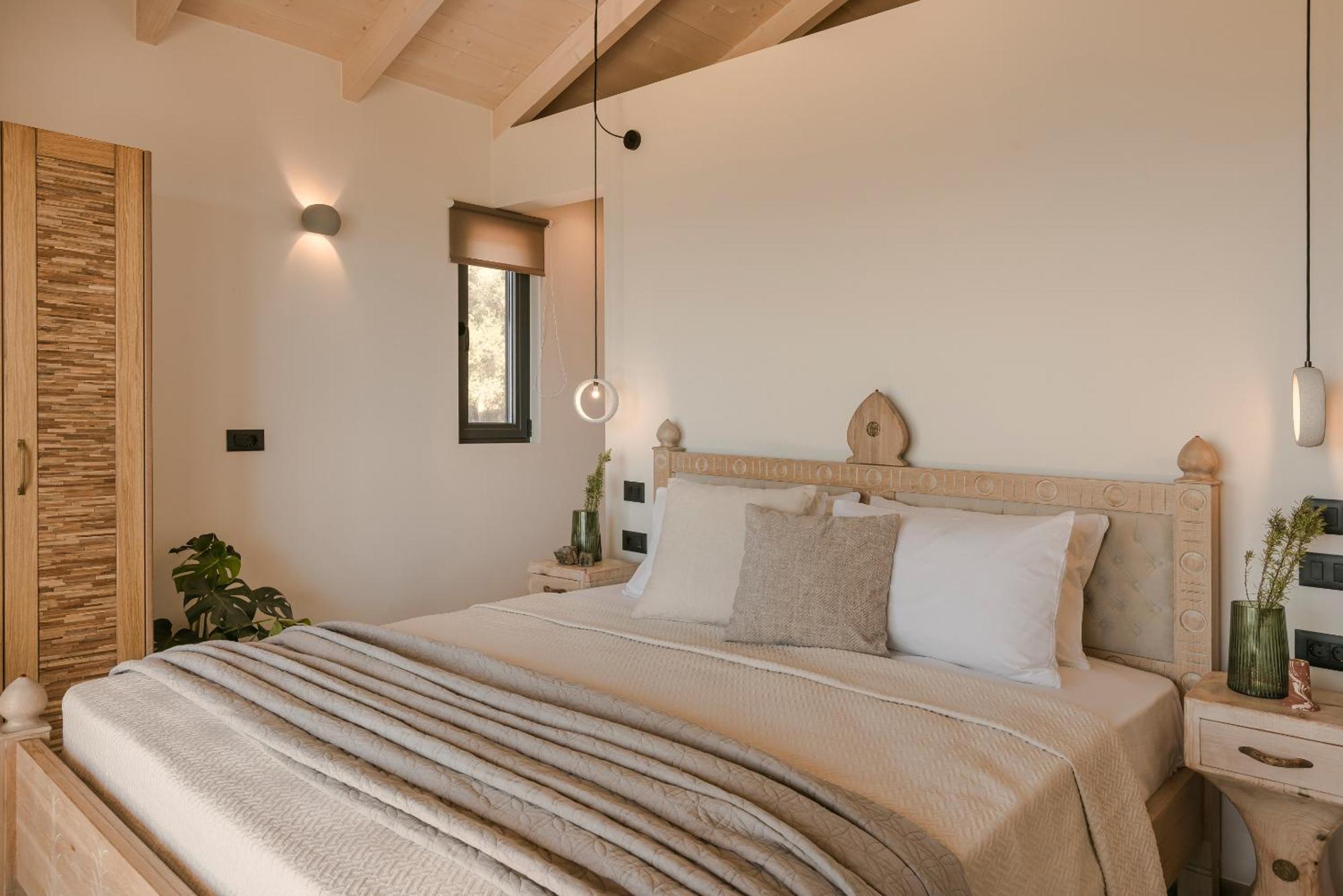 Hilaritas Luxury Suites Sea View, Private Pool & Jacuzzi Paradise Ratzaklíon Zewnętrze zdjęcie
